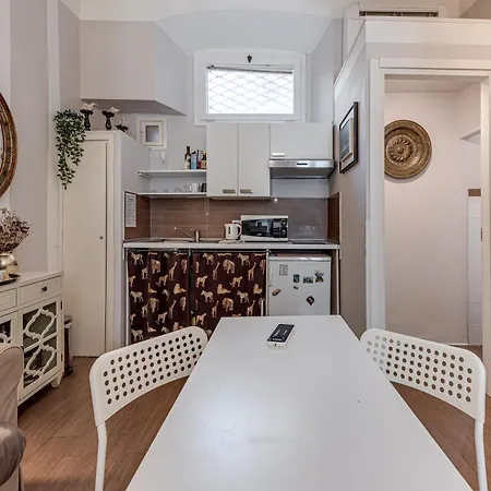 Cathedral Studio, San Lorenzo Apartament Florencja