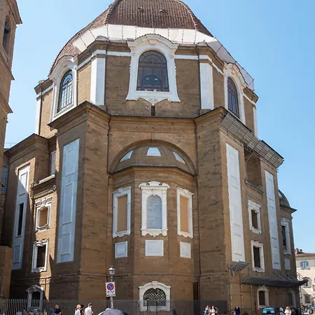 Cathedral Studio, San Lorenzo Apartament Florencja