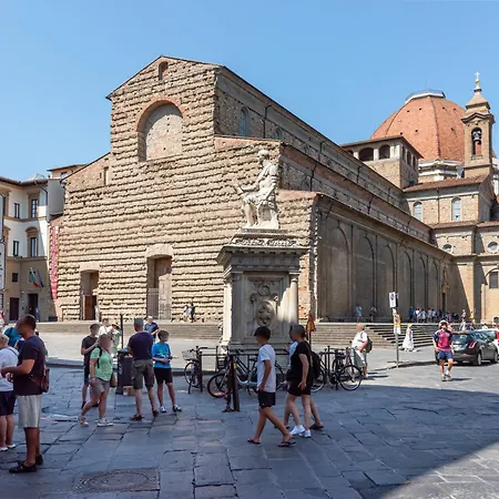 Cathedral Studio, San Lorenzo Florencja
