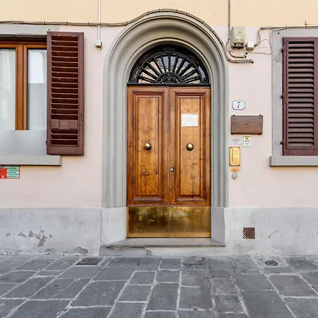 Cathedral Studio, San Lorenzo Daire *